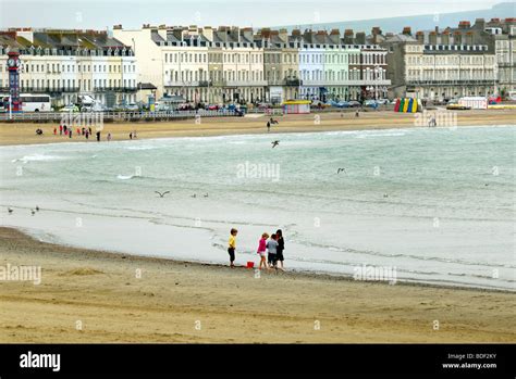 Weymouth Seafront Beach Seaside Hi Res Stock Photography And Images Alamy