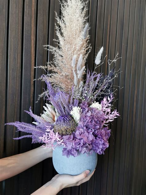 Always & forever is a timeless collection full of class and beauty without being over the top! Forever & Always (preserved flowers)