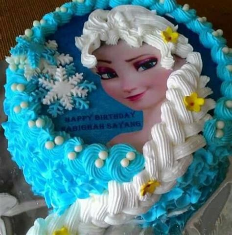 Anak ulang tahun tapi bingung akan membuatkan kue yang seperti apa? Menghias Kue Gambar Kue Ulang Tahun Anak Perempuan Terbaru