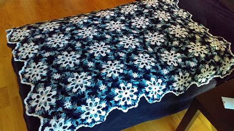 Ravelry Snowflakes Throw Pattern By Tammy Hildebrand Afghan Patterns