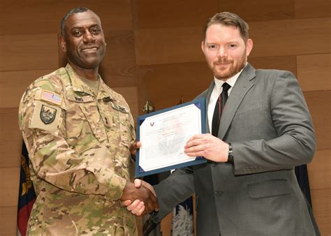 Rdecom Engineer Wins Army Innovation Award For Encryption App Article