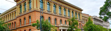 The 28,000 students at elte are organized into . ELTE BTK Irodalomtudományi Doktori Iskola