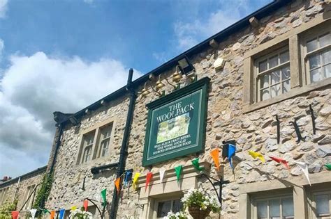 Behind The Scenes Of Emmerdale Can You Get A Pint In The Woolpack Pub