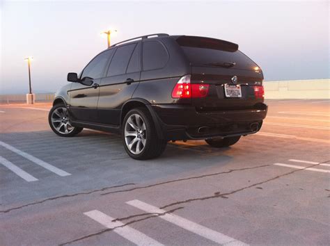 Something seems wrong with your x5? Bmw X5 4.8is 2005 Black on Black Bellissimo condition - Xoutpost.com