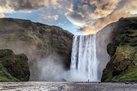 7 Famous Iceland Waterfalls