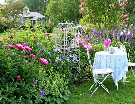 Aiken House And Gardens Pink Cottage Romantic Cottage Romantic Decor