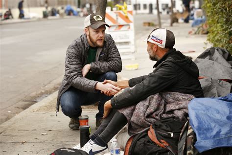 4 Simple Things You Can Do To Support People Experiencing Homelessness