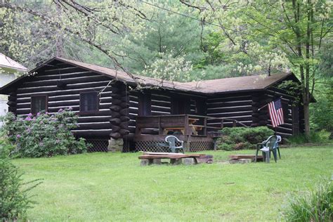 Note that while some private new york cabins and cottages are opening, state parks are not accepting reservations for the 2020 season. Log Cabin Weekend! in 2020 | Cabin, Forest cabin, Cabin ...