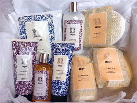 Maybe you would like to learn more about one of these? Six last minute Vegan gift ideas for Christmas