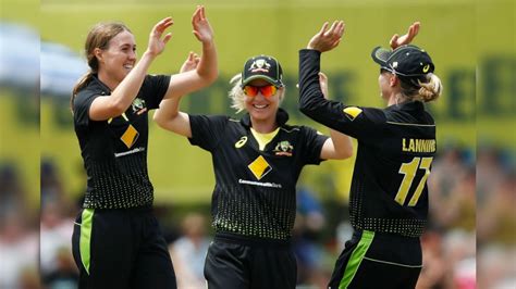 India Vs Australia Womens T20 Tri Series Final At Melbourne