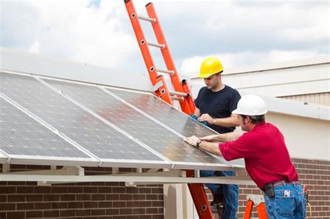 5 Reasons To Hire A Local Solar Installer