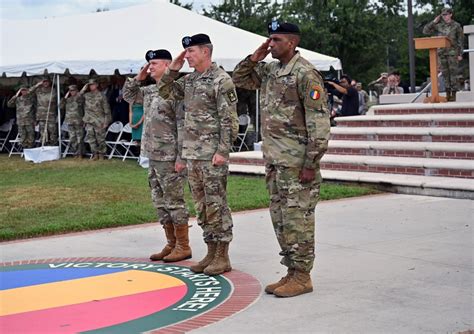 Us Army Training And Doctrine Command Welcomes New Commanding General