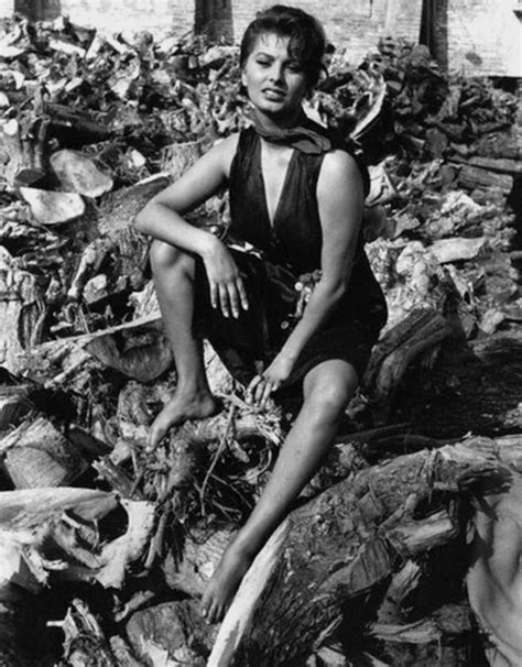 Sophia Loren Feet 19 Photos Celebrity