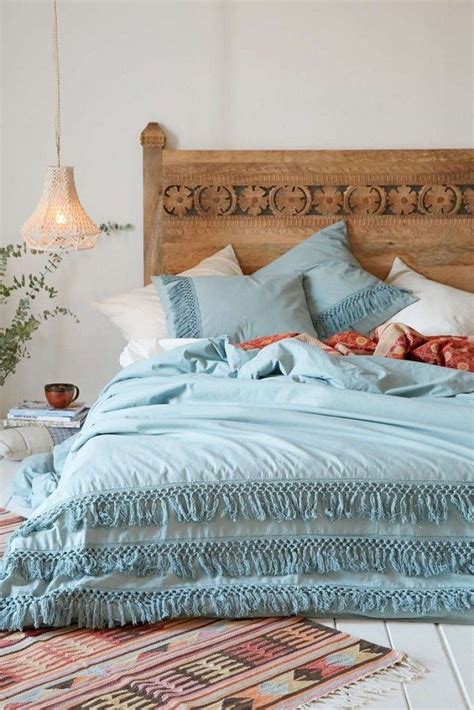 11 Dreamy Boho Bedrooms To Swoon Over Chic Bedroom Design Bedroom