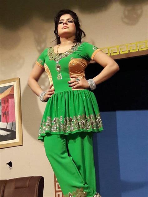 Pashto Sandare Pashto And Punjabi Stage Actress Shanza Khan Hot And Beautiful Pictures