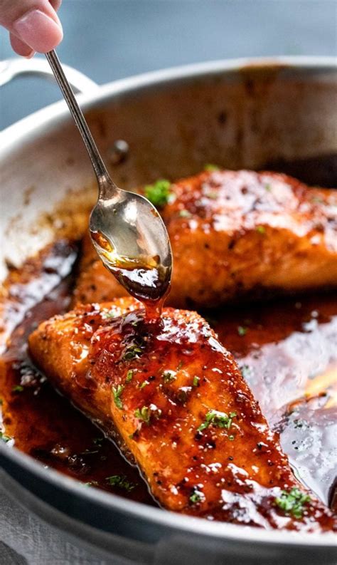 Honey Garlic Glazed Salmon 20 Min Recipe The Chunky Chef 2024