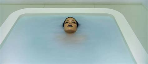 Rihanna Strips Off For A Sensual Bath In Teaser For New Album Anti