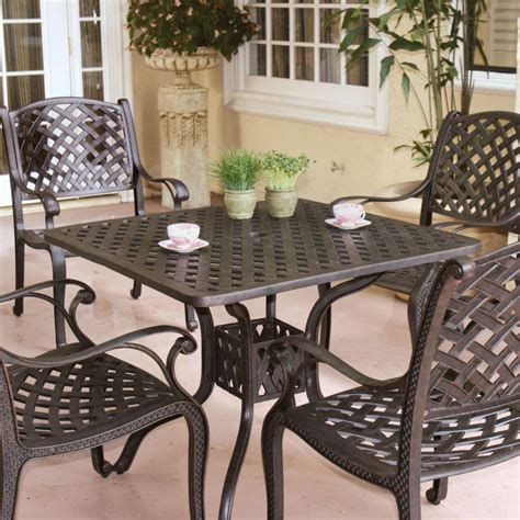 Whether you're having friends over for card games. Aluminum patio furniture touch up paint - 20 Examples of why Aluminium Furniture doesn't have to ...