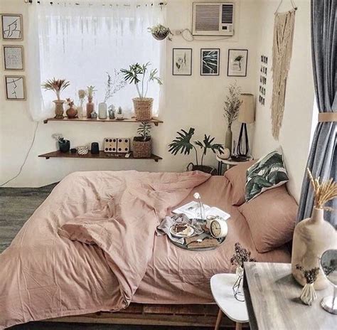 But i thought i'd upload it now as a little throwback video because i love these room decor diys (and i miss my colorless aesthetic swedish room). #love #aesthetic #couple #food #fashion https://weheartit.com/entry/325252483 | Rustic bedroom ...