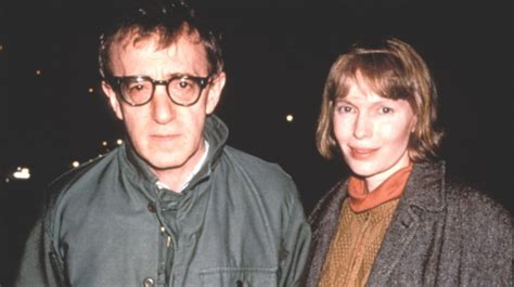 Woody Allen Cumple 86 Años Y Sigue Casado Con Su Hijastra 36 Años