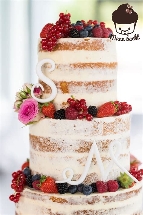 Tutorial Und Rezepte Hochzeitstorte Naked Cake Mit Beeren Tutorial Mann Backt