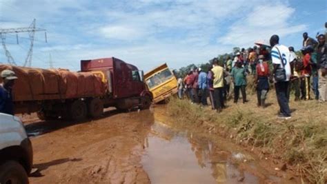 Réouverture De La Route Entre Mbuji Mayi Et Kananga Après La Réparation
