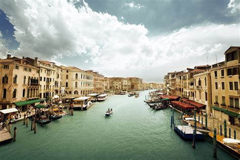 Rain Italy Wallpapers Top Free Rain Italy Backgrounds Wallpaperaccess