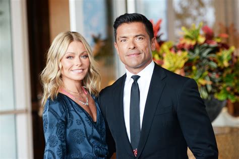 Kelly Ripa And Mark Consuelos Say They Have ‘almost Old Fashioned