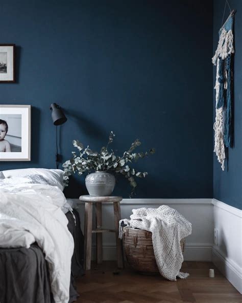 30 Dark Blue Bedroom Walls