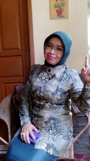 Namanya ayuk ambarwati, boleh dipanggil ayu saja. Yayah Rodiah Janda Bandung Cari Suami Siap Nikah