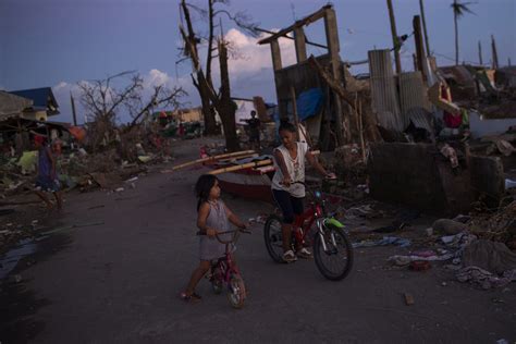 Seven Days Of Tragedy Photographer Recounts Covering Typhoon Haiyan