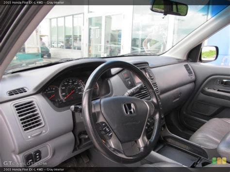 Gray Interior Photo For The 2003 Honda Pilot Ex L 4wd 49480737