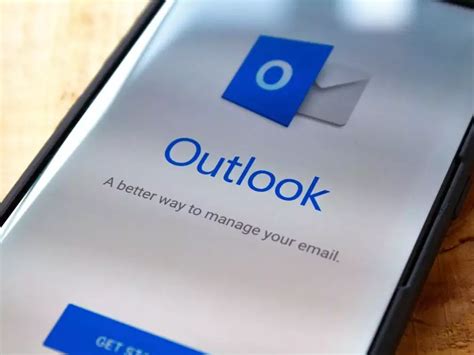 How To Change Your Microsoft Outlook Theme To Stylize Your Inbox Or