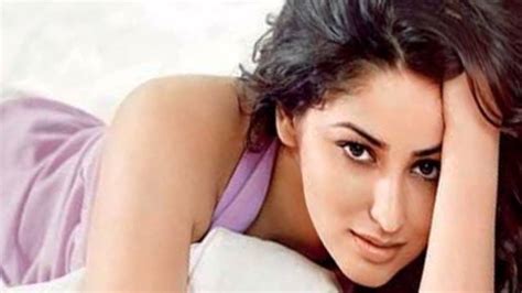 Yami Gautam Hot And Sexy Actrss Of Bollywood Youtube