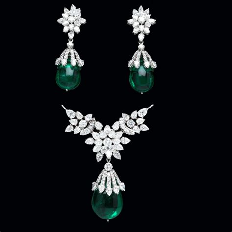 Indian Jewellery and Clothing: Emerald Pendant sets from ...