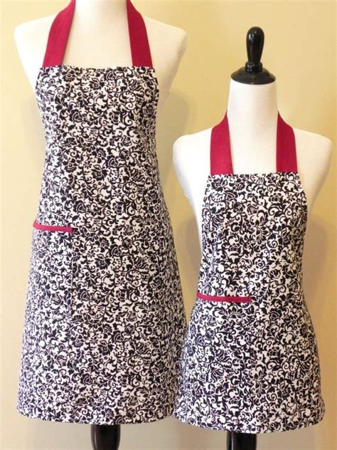 Aprons Mommy And Me Apron Set Mother Daughter Apron Set Etsy Mother Daughter Apron Matching