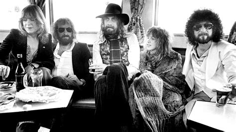 Deluxe anniversary edition (warner bros., three discs). Fleetwood Mac's 'Rumours': 10 Things You Didn't Know ...