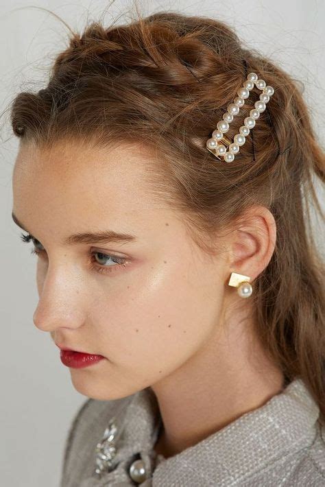 37 Best Hair Pins Ideas In Fashion Page 16 Of 37 Hair Accessories