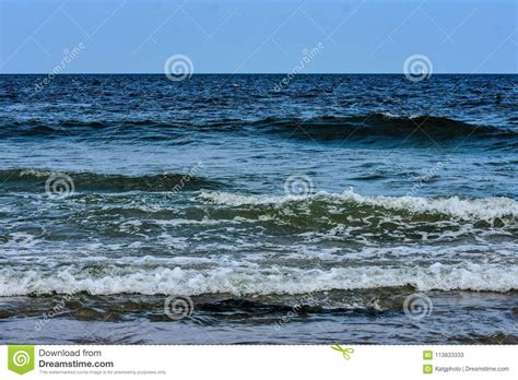 Strong Ocean Waves Rolling Into The Beach Stock Image Image Of
