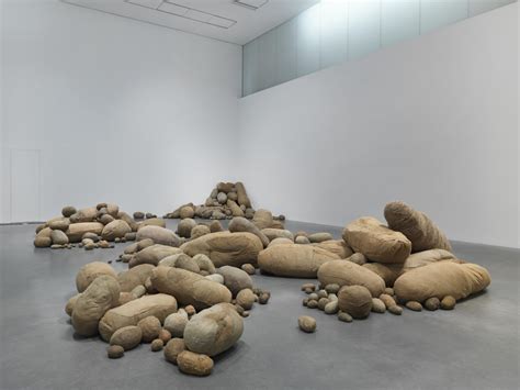 Magdalena Abakanowicz Whose Poetic Sculptures Wrestle With The Trauma