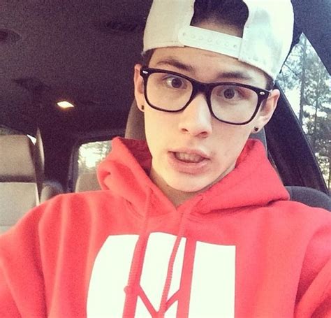 Vine Star Carter Reynolds In Trouble For Leaked Video Tries To Clarify What Happened On Twitter