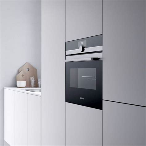 A healthy alternative to conventional ovens, steam ovens retain the flavour and nutrients in the food. Electric oven - CM656GBS6B - Siemens Home Appliances ...