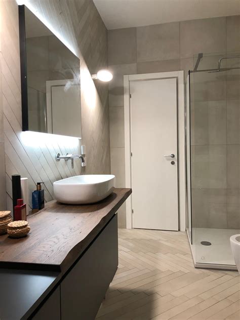 Vuoi immergerti nell'atmosfera del nostro showroom di milano? Nuove realizzazione - La Mobil Bagno