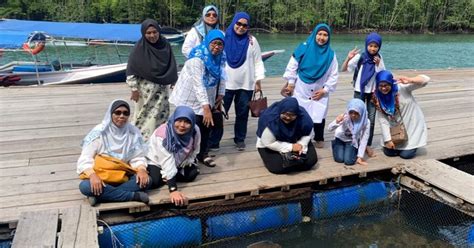 Bila tidak, suaminya pasti menertawainya karena dia baru saja tersesat. Suami Yang Sweet Tak Pernah Berkira Dengan Isteri Dan ...