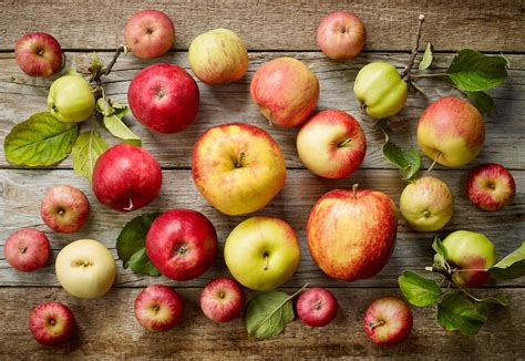 I tipi di mele sono tanti e tutti diversi. Ecco quelli più ...