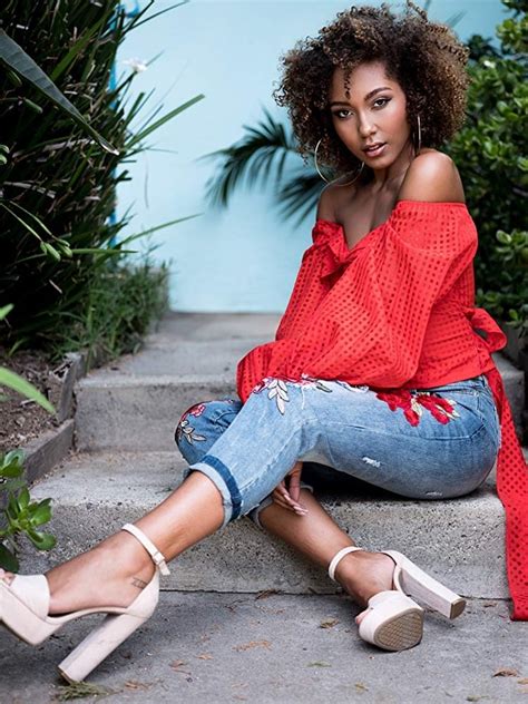 Parker Mckenna Posey Image