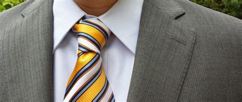 If all your hair is pointing up, then shave in an upward motion. How To Shave Your Pubic Area for Men the Right Way | Guy ...