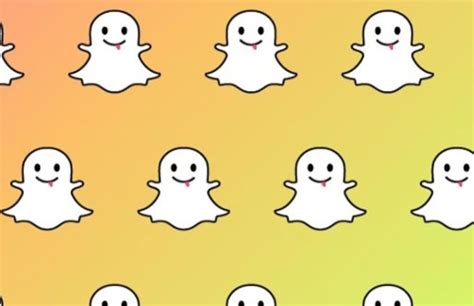 snapchat photos and videos hacked at least 100 000 files leak complex