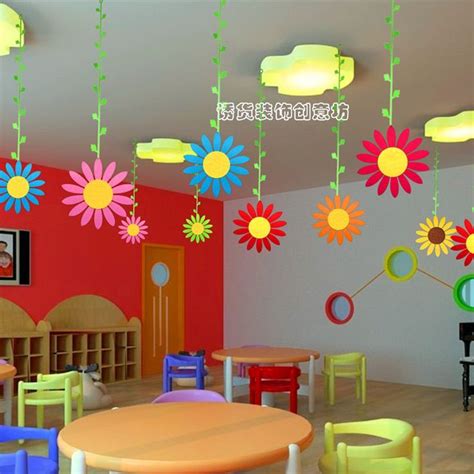 Very hungry caterpillar lanterns hanging from ceiling in. Best 25+ Classroom ceiling decorations ideas on Pinterest ...