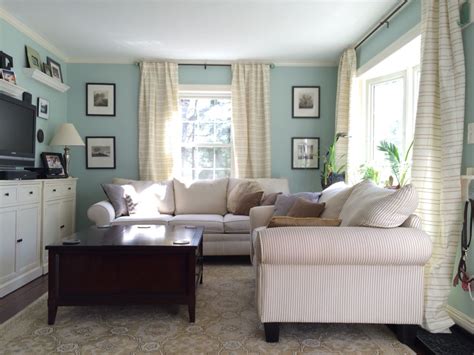 Creating A Relaxing Living Room With Benjamin Moores Palladian Blue